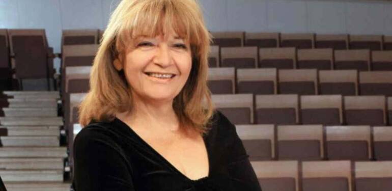 Ünlü piyanist İdil Biret’in 50 yıllık konser, söyleşi ve belgeselleri tek eserle dünya piyasasında