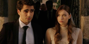 Yalı-Çapkını-dizisinde-o-sahne-ifşa-oldu!-Seyran-ve-Ferit...