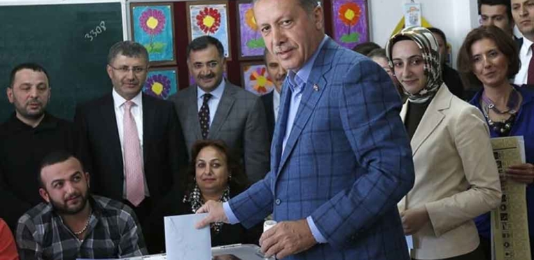 2023 seçimleriyle ilgili ABD’den dikkat çeken analiz! “İşte Erdoğan’ın taktikleri…” 6 2023-seçimleriyle-ilgili-ABD’den-dikkat-çeken-analiz!-“İşte-Erdoğan’ın-taktikleri…”