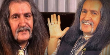 40-yılda-200-besteye-imza-attı--7'den-77'ye-gönüllere-taht-kuran-sanatçı-Barış-Manço-24-yıl-önce-aramızdan-ayrıldı