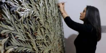 500-bin-doğal-taşla-3-boyutlu-zeytin-ağacı-mozaiği-yaptı