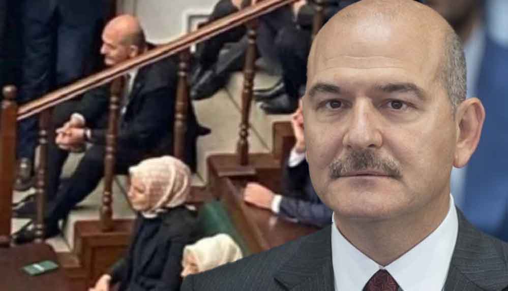 'Protesto' ettiği öne sürülmüştü: Süleyman Soylu'nun AKP grup toplantısında neden merdivenlerde oturduğu belli oldu