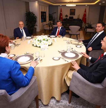 Son Dakika... YSK’ya sunuldu: 4 parti CHP listelerinden seçime girecek 9 Aday ne zaman belli olacak? Altılı Masa’nın kurmayları tarih verdi!