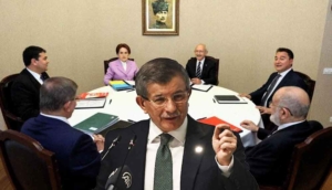 Ahmet-Davutoğlu’ndan-Altılı-Masa-çıkışı--'Kimse-bu-masayı-kendi-tekeline-alamaz,-hep-birlikte-kurduk.'