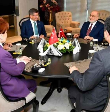 Altılı Masa liderlerinden toplantı öncesi ortak video: Milletimiz için buradayız 2 Altılı-Masa-liderlerinden-toplantı-öncesi-ortak-video--Milletimiz-için-buradayız