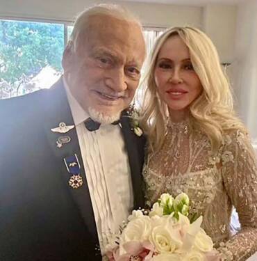 Ay'a-ayak-basan-ikinci-astronot-Edwin-Buzz-Aldrin,-93-yaşında-dünyaevine-girdi