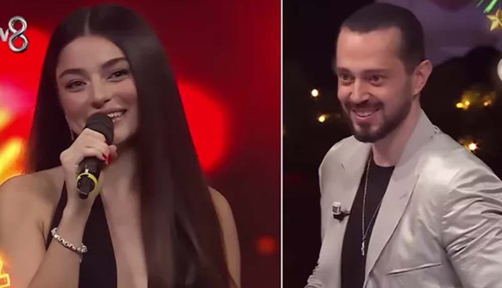 Ayça Ayşin Turan ve Murat Boz'dan O Ses Türkiye sahnesinde dikkat çeken yakınlaşma