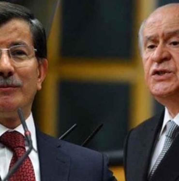 Bahçeli’nin “Erdoğan’ın yanında el ele verelim” çağrısına Davutoğlu’ndan yanıt: Haydi başka kapıya! 8 Bahçeli’nin-“Erdoğan’ın-yanında-el-ele-verelim”-çağrısına-Davutoğlu’ndan-yanıt--Haydi-başka-kapıya!