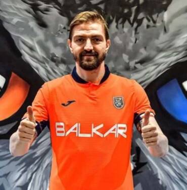 Caner Erkin resmen Başakşehir'de 18 Caner-Erkin-resmen-Başakşehir'de
