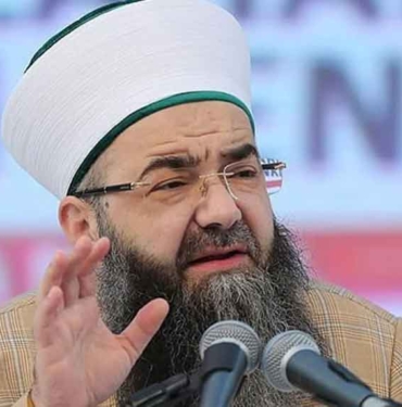 Cübbeli-Ahmet'ten-yurt-dışında-okuyan-öğrenciye-skandal-yanıt--'Zorla-mı-tecavüz-ediyorlar-ona,-kendini-kollayacak'-