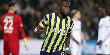 Enner-Valencia-4-gol-birden-attı,-Fenerbahçe-Kasımpaşa-karşısında-farklı-kazandı