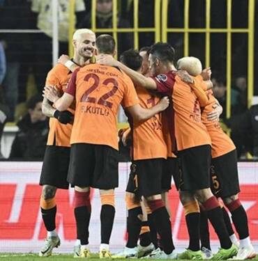 Galatasaray deplasmanda Fenerbahçe'yi 3-0 yendi 7 Galatasaray-deplasmanda-Fenerbahçe'yi-3-0-yendi