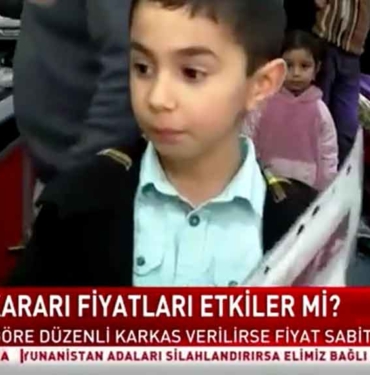 Habertürk'ten 'Annem karne hediyesi et aldı' haberini yapan muhabire soruşturma 5 Habertürk'ten 'Annem karne hediyesi et aldı' haberini yapan muhabire soruşturma