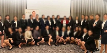 Hostes-seçiminde-skandal--Soyunmaya-zorlayıp-incelemişler!-Görüşmeye-girenler-ağlayarak-çıktı...