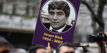 Hrant-Dink-katledilişinin-16.-yılında-anılıyor-