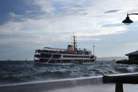İstanbul'da-vapur-seferlerine-lodos-engeli