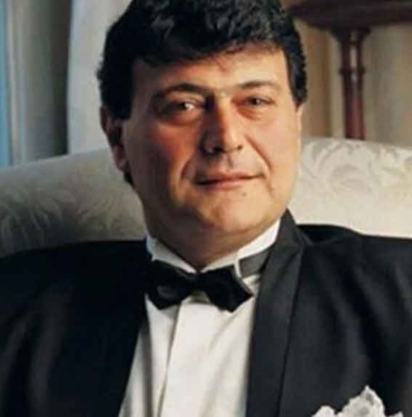 Kadife sesli usta piyanist Ferdi Özbeğen anılıyor 9 Kadife-sesli-usta-piyanist-Ferdi-Özbeğen-anılıyor