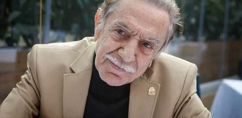 Kansere yakalanan Aydemir Akbaş'tan 'öldü' haberlerine tepki: Sapasağlam ayaktayım, inadım inat kanseri yeneceğim" 1 Kansere yakalanan Aydemir Akbaş'tan 'öldü' haberlerine tepki- Sapasağlam ayaktayım, inadım inat kanseri yeneceğim