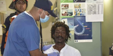 Karayip-açıklarında-mahsur-kaldı,-24-gün-boyunca-ketçap-yiyerek-hayata-tutundu