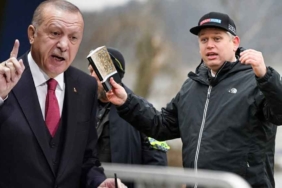 Kur'an-ı Kerim yakan provokatör Paludan, Erdoğan’a seslenip tehdit etti: Her Cuma Kuran yakacağım 1 Kur'an-ı-Kerim-yakan-provokatör-Paludan-Erdoğan’a-seslenip-tehdit-etti--Her-Cuma-Kuran-yakacağım