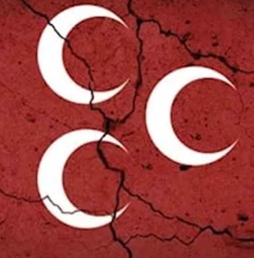 MHP’li-başkan-zehir-zemberek-sözlerle-istifa-etti--“AKP’liler-bizi-eziyor”