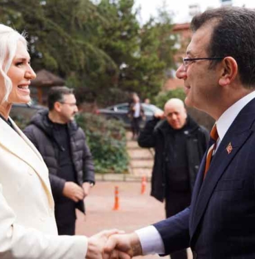 Melek Mızrak Subaşı sosyal medyada gündeme oturdu: Bilecik’i Targaryenler yönetiyormuş 10 Melek-Mızrak-Subaşı-sosyal-medyada-gündeme-oturdu--Bilecik’i-Targaryenler-yönetiyormuş