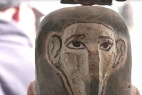 Mısır’da Firavun Hanedanlığı döneminden kalma 4 bin 300 yıllık mumya bulundu! "Tabut hiç açılmamış" 2 Mısır’da-Firavun-Hanedanlığı-döneminden-kalma-4-bin-300-yıllık-mumya-bulundu-