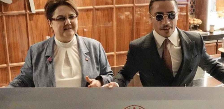 Nusret’ten Çocuk Esirgeme Kurumu’na 1 milyon TL bağış: Geleceğimiz için ne yapsak az 1 Nusret’ten-Çocuk-Esirgeme-Kurumu’na-1-milyon-TL-bağış--Geleceğimiz-için-ne-yapsak-az