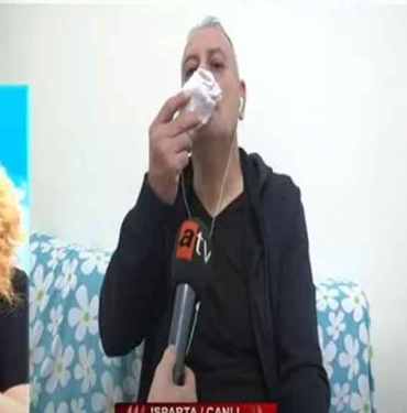 Renginar Ahmed ve Mehmet Sait çiftinin itirafları Müge Anlı'ya damga vurdu! "Çoraplarımı koklardı" 8 Renginar-Ahmed-ve-Mehmet-Sait-çiftinin-itirafları-Müge-Anlı'ya-damga-vurdu!-'Çoraplarımı-koklardı'