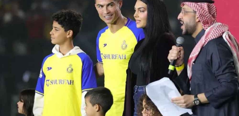 Ronaldo'dan-Suudi-Arabistan’da-otele-250-bin-pound-ödeme