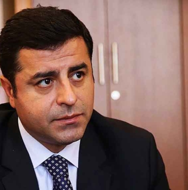 Selahattin Demirtaş siyaseti bıraktığını açıkladı: Halkımıza layık bir politika ortaya koyamadığımız için içtenlikle özür diliyorum 10 Selahattin-Demirtaş-muhalefete-seslendi--‘Ortak-aday’da-birleşilmezse-trajedi-olur