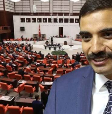 Sinan Ateş'in ailesinde Erdoğan'a sert tepki: 'Bizim evladımızın katili Meclis'te' 7 Sinan-Ateş'in-ailesinde-Erdoğan'a-sert-tepki--'Bizim-evladımızın-katili-Meclis'te'