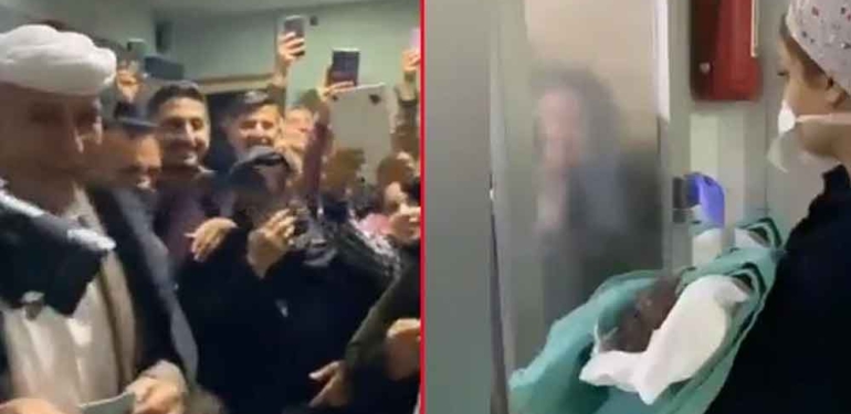 Sosyal medya bu videoyu konuşuyor: Aşiret mensuplarının 18 yıl sonra gelen erkek bebek sevinci! 6 Sosyal-medya-bu-videoyu-konuşuyor--Aşiret-mensuplarının-18-yıl-sonra-gelen-erkek-bebek-sevinci!