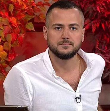 Survivor-Ekstra-yorumcusu-Furkan-Dede-sevgilisi-Berçin-Tavukçuoğlu-ile-nişanlandı-