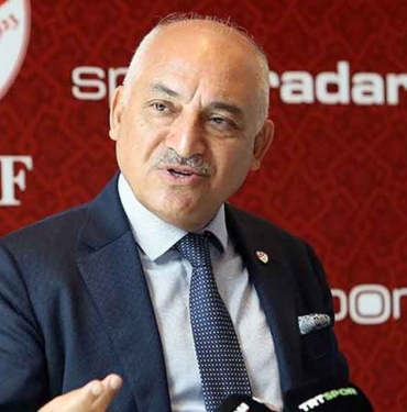 Galatasaraylı taraftarlardan Mehmet Büyükekşi'ye tepki! 4 TFF-Başkanı-Mehmet-Büyükekşi--Çocuk-oyuncağı-değil,-VAR-kayıtları-bir-daha-açıklanmayacak