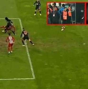 Türkiye günlerce iptal edilen golü konuştu: TFF, Sivasspor Galatasaray maçının VAR kayıtlarını açıkladı! 9 Türkiye-günlerce-iptal-edilen-golü-konuştu--TFF,-Sivasspor-Galatasaray-maçının-VAR-kayıtlarını-açıkladı!