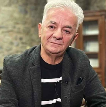 Usta oyuncu Zafer Algöz: Herkes şöhret olmak istiyor 10 Usta-oyuncu-Zafer-Algöz--Herkes-şöhret-olmak-istiyor