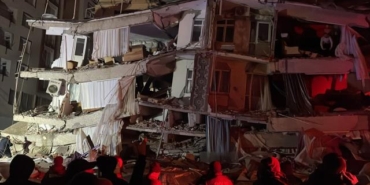 7.4'lük deprem sonrası Kahramanmaraş'tan ilk görüntüler! Çok sayıda bina yıkıldı… 6