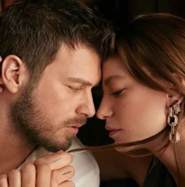 Başrollerinde-Kıvanç-Tatlıtuğ-ve-Serenay-Sarıkaya-var--Aile-dizisinin-yayın-tarihi-belli-oldu