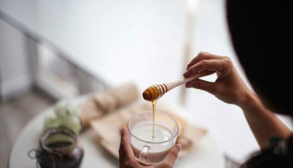 Bu-karışım-ile-öksürükten-kurtulun!-Boğaz-ağrısını-söküp-atıyor…