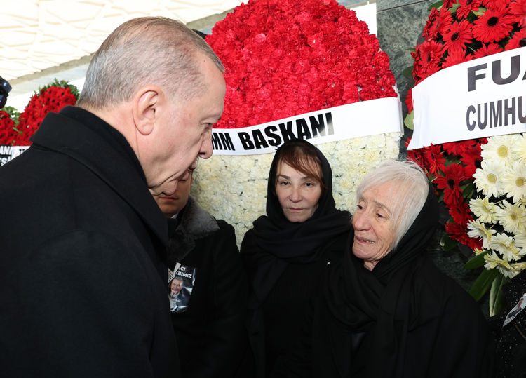 Deniz Baykal son yolculuğuna uğurlandı