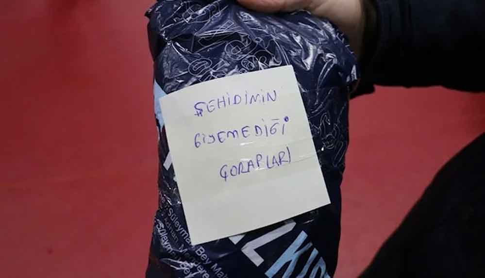 Deprem-bölgesine-yardım-seferberliği--‘Şehidinin-giyemediği’-çorapları-da-gönderdi…