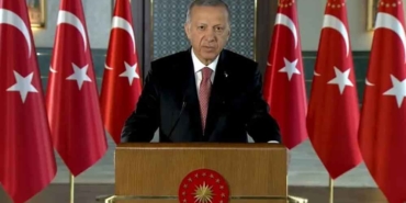 Depremden-etkilenen-illeri-arayan-Cumhurbaşkanı-Erdoğan,-CHP’li-belediye-başkanlarını-es-geçti