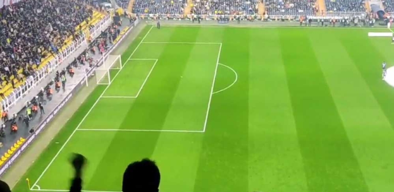 Fenerbahçe’ye ‘Hükümet istifa’ cezası: Kayserispor - Fenerbahçe maçına Fenerbahçe taraftarı alınmayacak 1 Fenerbahçe’ye-‘Hükümet-istifa’-cezası--Kayserispor---Fenerbahçe-maçına-Fenerbahçe-taraftarı-alınmayacak