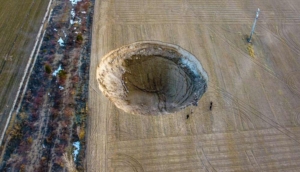 Konya'da 12 metre derinliğinde obruk oluştu: Depremle ilgisi var mı?