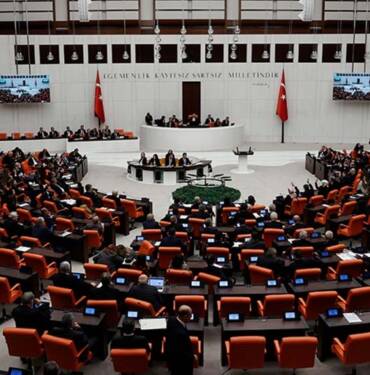 Son dakika... CHP'nin Meclis Başkanı adayı belli oldu! 10 Meclis,-EYT-ile-ilgili-düzenlemeleri-içeren-kanun-teklifini-yasalaştırmak-için-mesai-yapacak