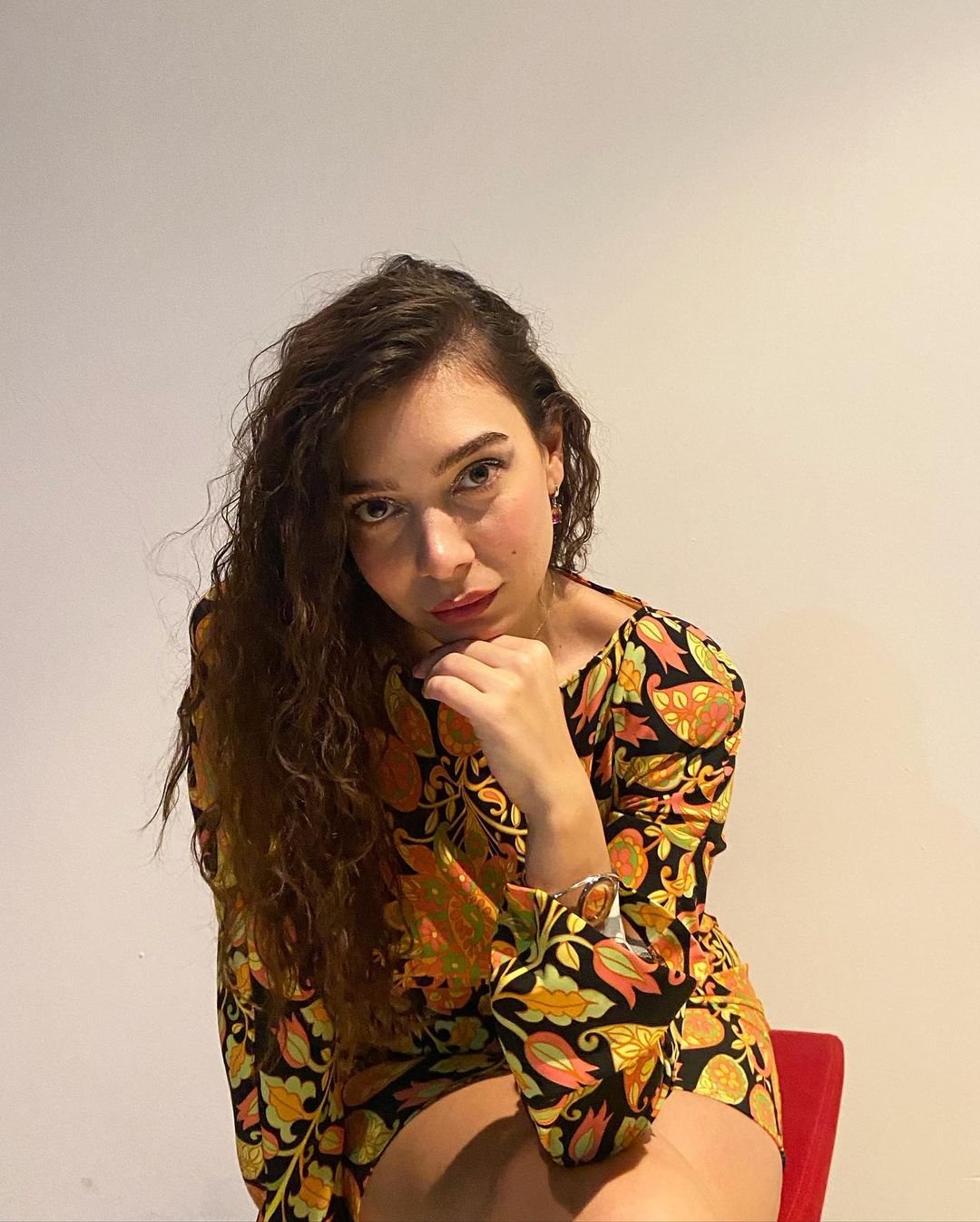 Oyuncu Esra Dermancıoğlu ünlülerin normalleşme tartışmasına isyan etti: Türkiye’deki sanatçıları anlamıyorum, cahilce bir bölünme var 5 Oyuncu Esra Dermancıoğlu ünlülerin normalleşme tartışmasına isyan etti: Türkiye’deki sanatçıları anlamıyorum, cahilce bir bölünme var