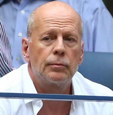 Oyunculuğu-bırakmıştı--Oyuncu-Bruce-Willis-tedavisi-olmayan-hastalığa-yakalandı