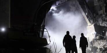 Son-Dakika...-Kahramanmaraş-merkezli-depremlerde-can-kaybı-41-bin-20-kişiye-yükseldi