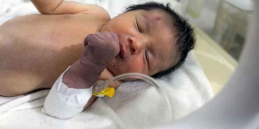 Suriye'de-enkazda-doğmuştu--Ailesinden-geriye-kimse-kalmadı-